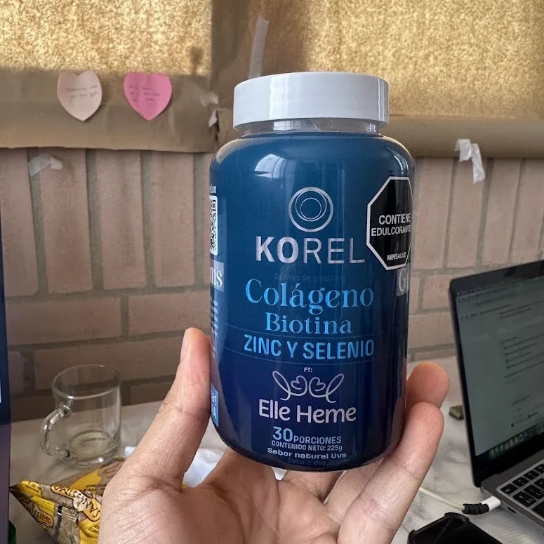 Frasco KOREL en la mano